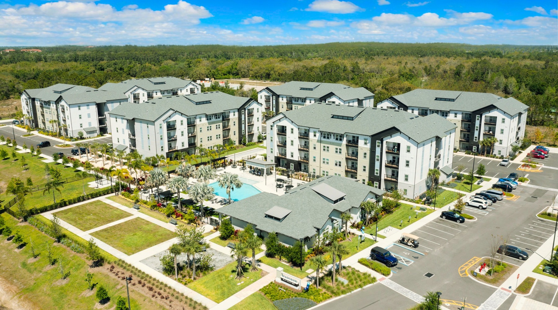 Exterior of Madison Waterstar, brand-new luxury apartments for rent in Kissimmee, FL 34747 near Walt Disney World.